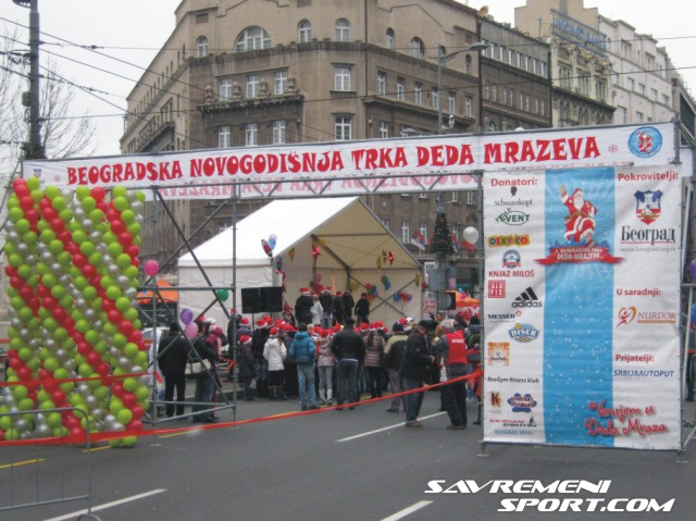 Beogradska trka Deda Mrazeva 2012