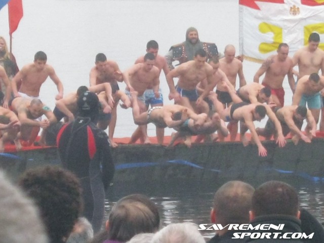 Plivanje za Časni krst Ada Ciganlija 2011