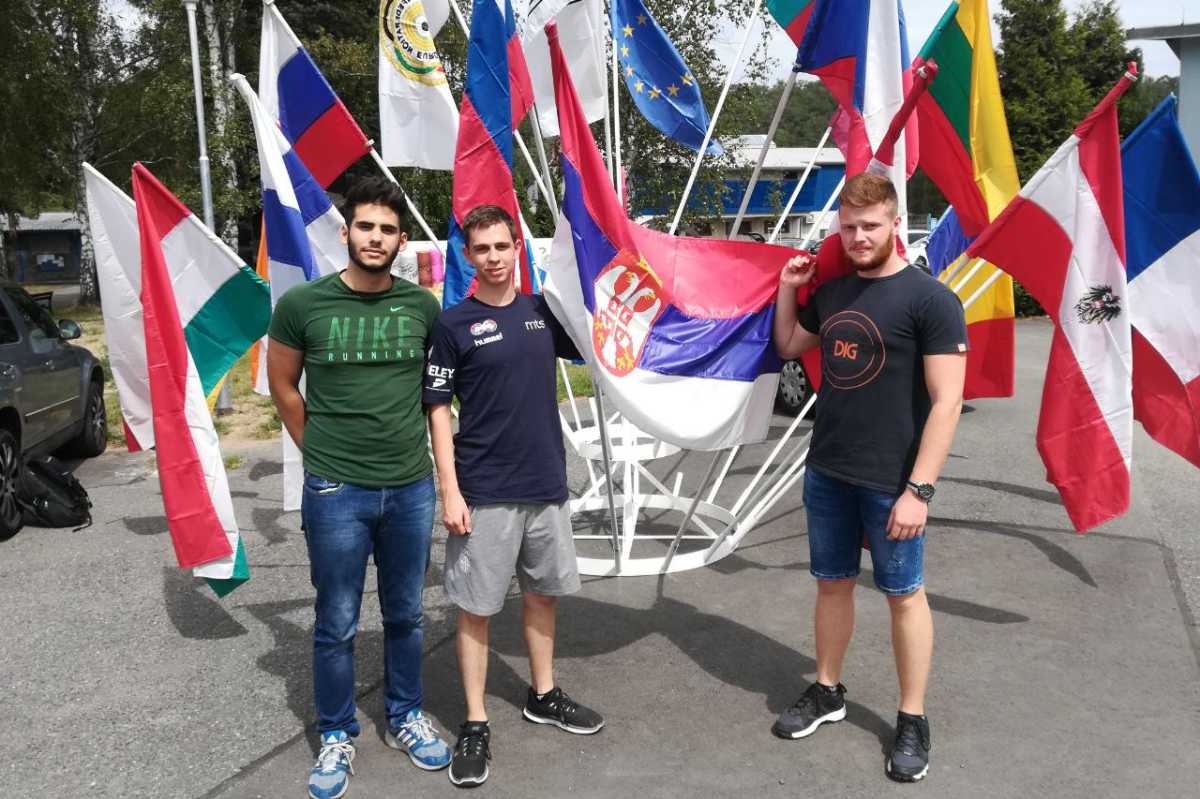 Turnir u Plzenju: Juniori Srbije za 40 krugova popravili državni rekord u trostavu