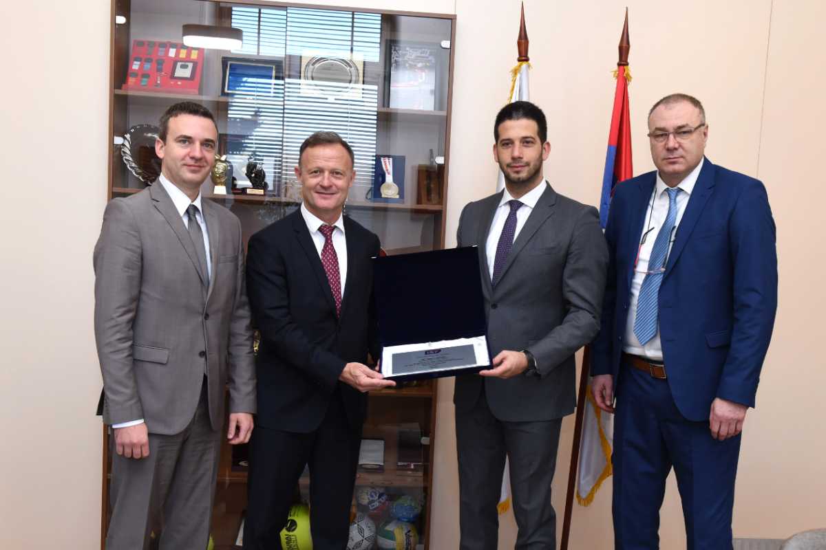 Ministar Udovičić sastao se sa predsednikom Međunarodne federacije za školski sport