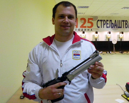Mikecov zlatni pištolj u Kupu SS Srbije